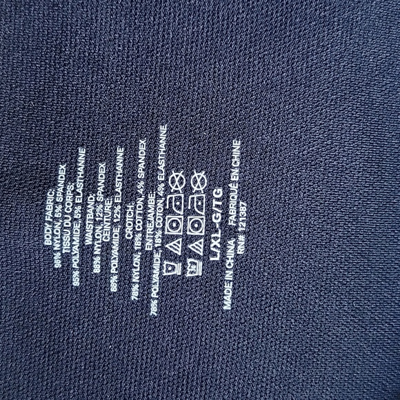 Essentials by Tummy Tank nylon, seamless, thong, black, size L/XL - Picture 5 of 7